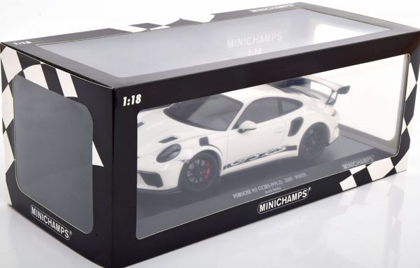 Porsche 911 GT3RS ( 991.2) 2019 White / Black Wheels 1-18 Minichamps Limited 330 Pieces