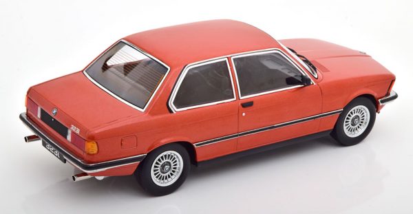 BMW 323i ( E21 ) 1975 Roodbruin Metallic 1-18 KK Scale ( Metaal )