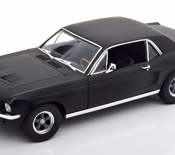 Ford Mustang Coupe 1967 "Film Creed" Matzwart 1-18 Greenlight Collectibles
