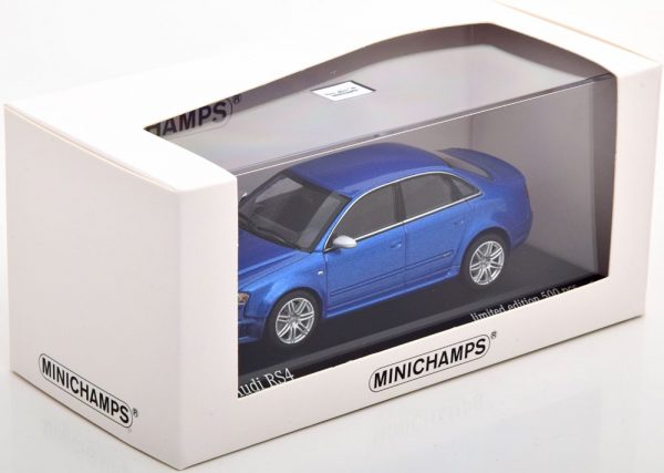Audi RS4 Limousine 2004 Blauw Metallic 1-43 Minichamps Limited 500 Pieces