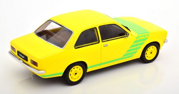 Opel Kadett C Swinger 1973 Geel / Groen 1-18 KK Scale ( Metaal )