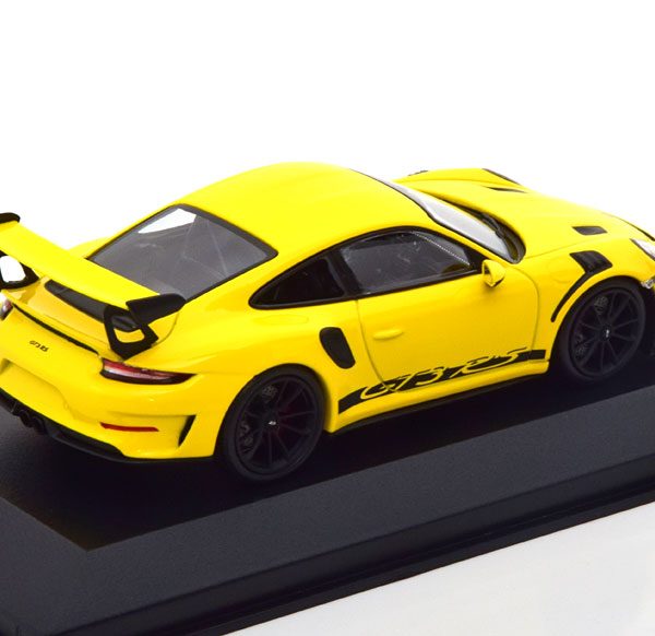 Porsche 911 (991 II) GT3 RS 2018 ( Geel / Zwart met zwarte velgen ) 1-43 Minichamps Limited 333 Pieces