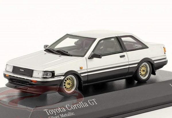 Toyota Corolla GT 1984 Zilver 1-43 Minichamps Limited 350 Pieces