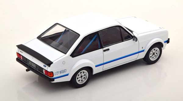 Ford Escort MKII RS 1800 Wit / Blauw 1-24 Whitebox