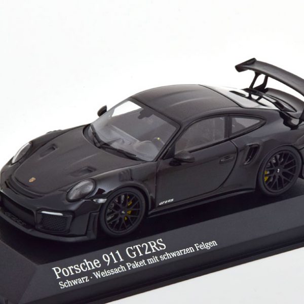 Porsche 911 (991/2) GT2 RS Weissach Package 2018 Zwart met Zwarte Velgen 1-43 Minichamps Limited 252 Pieces