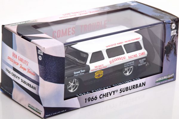 Chevrolet Suburban "Speed Shop" Tampa Florida 1966 Don Garlits Zwart / Wit 1-43 Greenlight Collectibles