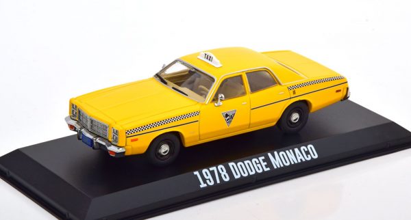 Dodge Monaco City Cab 1978 "Rocky III" Geel 1-43 Greenlight Collectibles