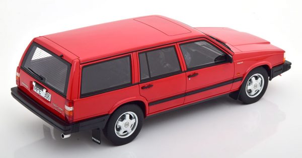 Volvo 740 Turbo Estate 1988 Rood 1-18 Cult Scale Models ( Resin )