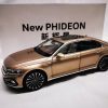 Volkswagen New Phideon 2021 Goud Metallic 1-18 Paudi Models