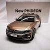 Volkswagen New Phideon 2021 Goud Metallic 1-18 Paudi Models