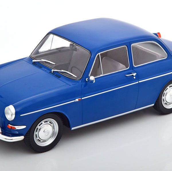 Volkswagen 1500 S 1963 Blauw 1-18 MCG Models