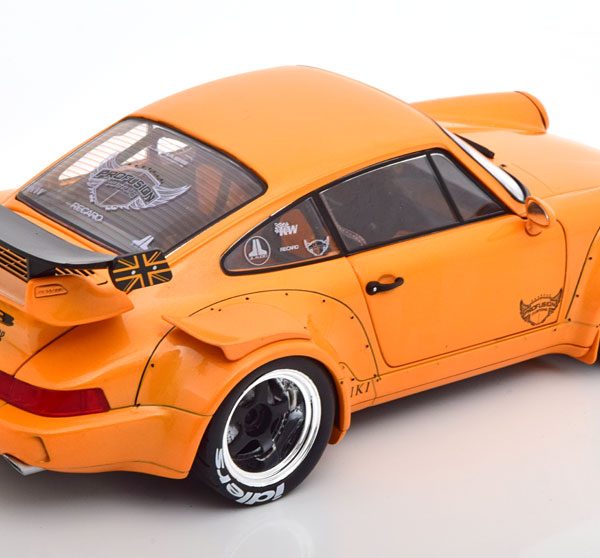 Porsche 911 (964) RWB "Rauh Welt Hibiki" 2016 Oranje Metallic 1-18 Solido