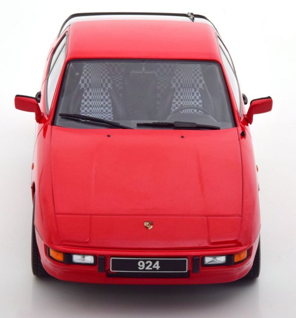 Porsche 924 1985 Rood 1-18 KK Scale