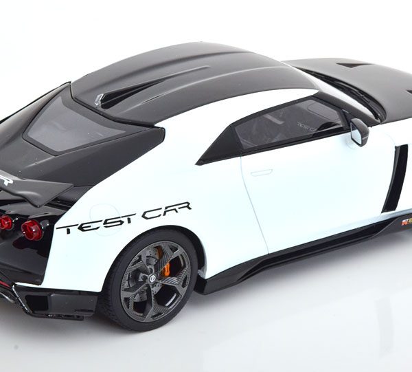 Nissan GT-R50 Test Car 2020 Wit / Zwart 1-18 GT Spirit Limited 999 Pieces