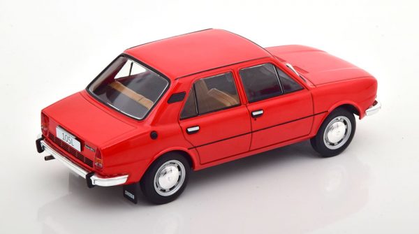 Skoda 105L 1976 Rood 1-24 Whitebox