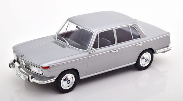 BMW 2000 Tilux (Typ 121) 1966-1970 Zilver 1-18 MCG Models