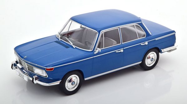 BMW 2000 Tilux (Typ 121) 1966-1970 Blauw 1-18 MCG Models