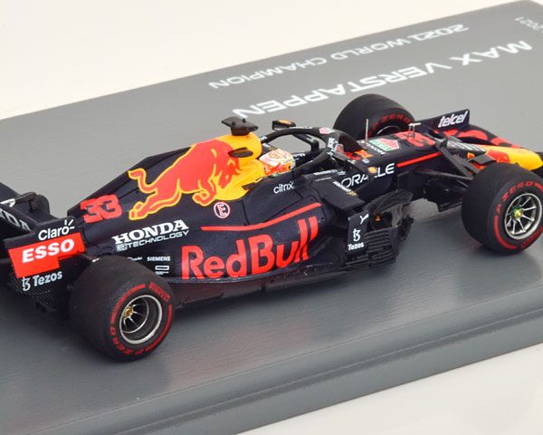 Red Bull Racing Honda RB16B Winner GP Abu Dhabi 2021 World Champion Max Verstappen 1-43 Spark