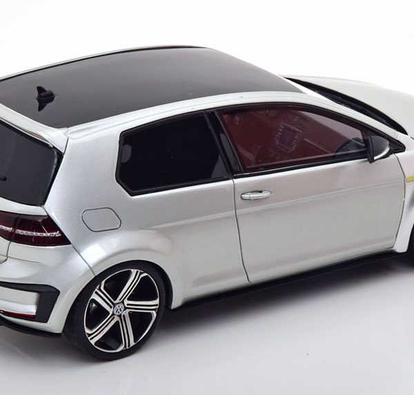 Volkswagen Golf VII R 400 Concept 2014 Zilver 1-18 Ottomobile Limited 3000 Pieces