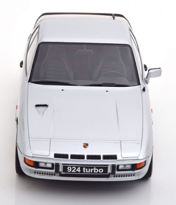 Porsche 924 Turbo 1986 Zilver 1-18 KK Scale