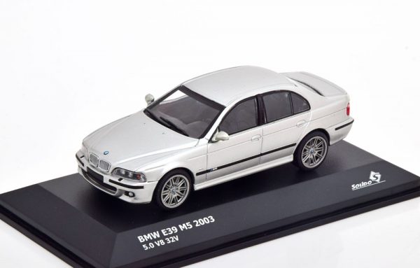 BMW M5 (E39) 5.0 V8 32V 2003 Zilver 1-43 Solido