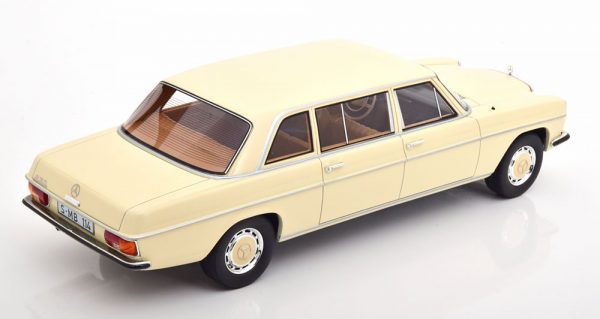 Mercedes-Benz 230/8 (V114) Langversion 1970 Wit 1-18 Cult Scale Models