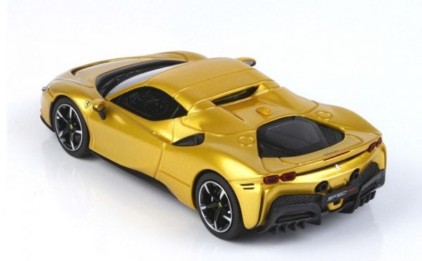 Ferrari SF90 Stradale Hybrid Spider (Closed Roof) Giallo Montecarlo 1-43 BBR-Models Limited 40 Pieces