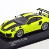 Porsche 911 GT2 RS 2018 Groen / Zwart 1-43 Minichamps Limited 333 Pieces
