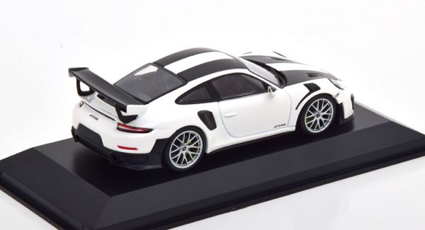 Porsche 911 GT2 RS 2018 "Weissach Package" Wit / Zwart 1-43 Minichamps Limited 333 Pieces