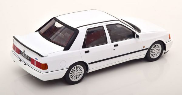 Ford Sierra Cosworth Sedan 1988 Wit 1-18 MCG Models