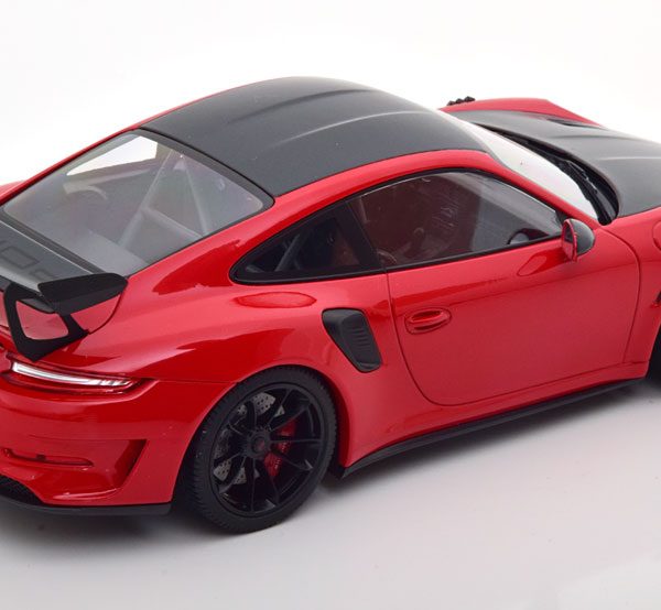 Porsche 911 (991 II) GT3 RS 2018 "Weissach Package" Rood / Zwart 1-18 Minichamps Limited 402 Pieces