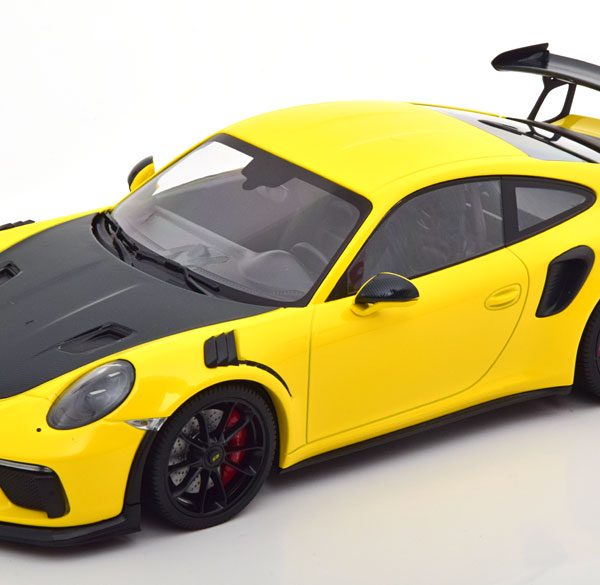 Porsche 911 (991 II) GT3 RS 2018 "Weissach Package" Geel / Zwart 1-18 Minichamps Limited 402 Pieces