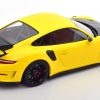 Porsche 911 (991 II) GT3 RS 2018 "Weissach Package" Geel / Zwart 1-18 Minichamps Limited 402 Pieces