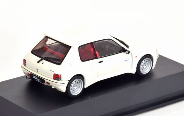 Peugeot 205 GTI "Dimma Bodykit" Wit 1-43 Solido