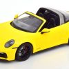 Porsche 911 (992) Targa 4 GTS 2021 Racing Geel 1:18 Minichamps Limited 300 Pieces