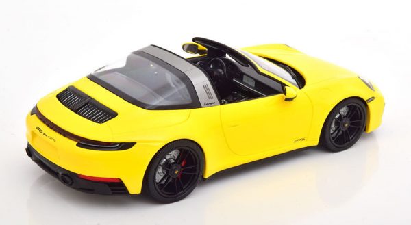 Porsche 911 (992) Targa 4 GTS 2021 Racing Geel 1:18 Minichamps Limited 300 Pieces