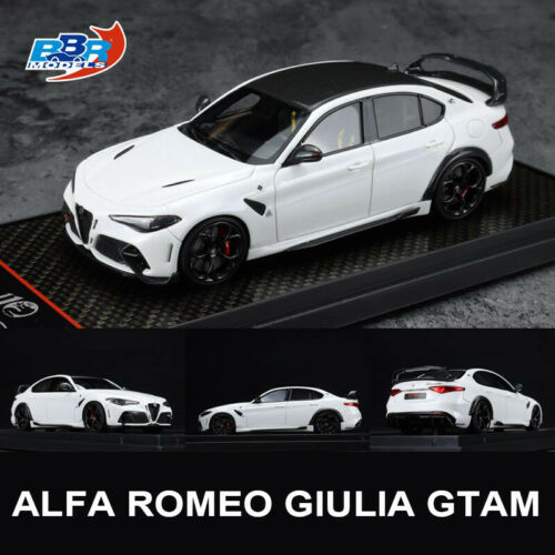 Alfa Romeo Giulia GTAM Bianco Trofeo 1-43 BBR-Models Limited 72 Pieces