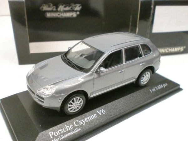 Porsche Cayenne V6 2003 Grijs Metallic 1-43 Minichamps