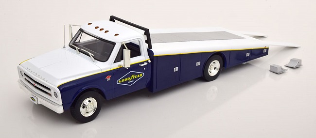Chevrolet C-30 Ramp Truck 1967 "Goodyear" 1-18 GMP/ACME Limited Edition 460 Pieces