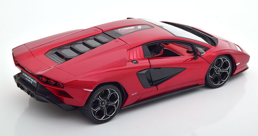 Lamborghini Countach LPI 800-4 2022 Rood Metallic 1-18 Maisto