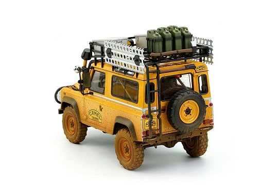 Land Rover Defender 90 "Camel Trophy Edition Borneo" 1985 Dirty Version 1:18 Almost Real