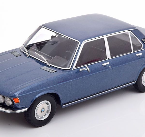 BMW 2500 ( E3 ) 1968 Blauw Metallic 1-18 Minichamps Limited 504 Pieces