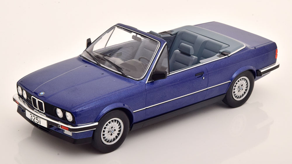 BMW 325i (E30) Cabriolet Blauw Metallic 1-18 MCG Models