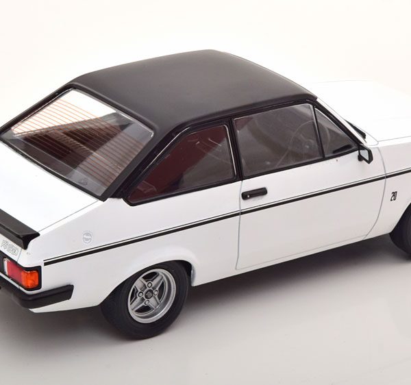 Ford Escort MKII RS 2000 1977 Wit 1-18 MCG Models