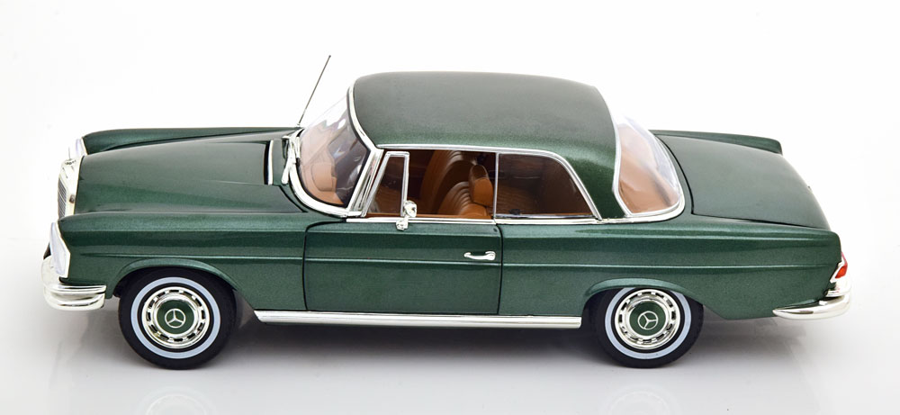 Mercedes-Benz 250 SE (W111) Coupe 1969 Groen Metallic 1-18 Norev Limited 1000 Pieces