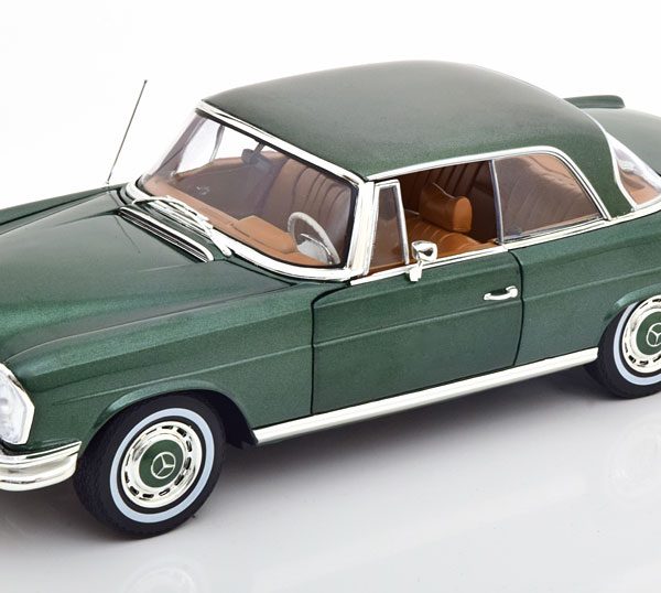 Mercedes-Benz 250 SE (W111) Coupe 1969 Groen Metallic 1-18 Norev Limited 1000 Pieces