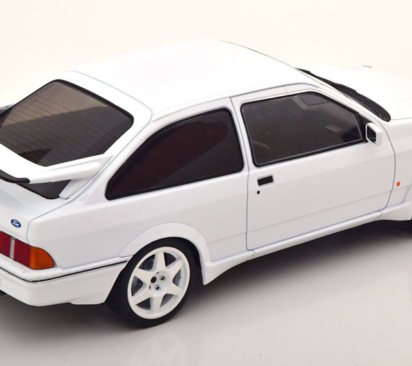 Ford Sierra RS Cosworth 1987 Wit 1-18 Ixo Models