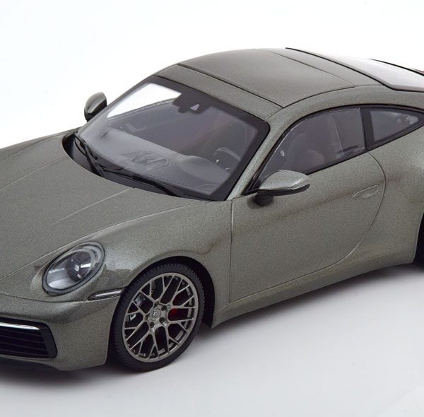 Porsche 911 (992) Carrera 4S Coupe 2019 Grijs Metallic 1-18 Minichamps Limited 504 Pieces