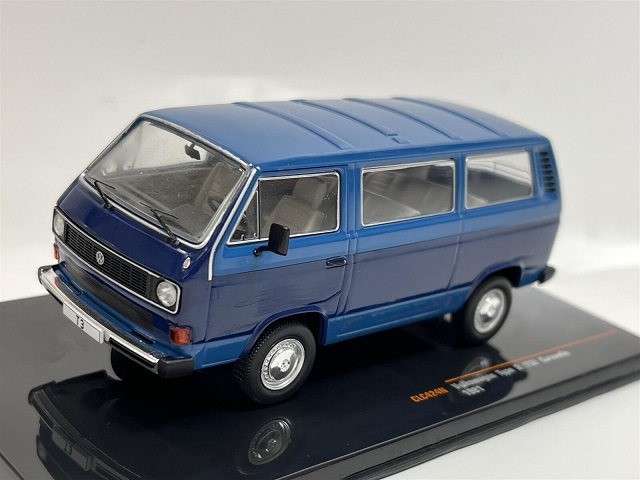 Volkswagen (T3) Type 2 Caravelle 1981 Blauw 1-43 Ixo Models