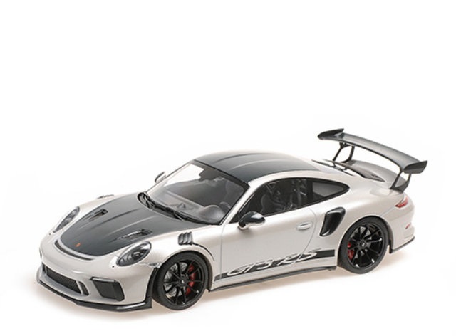 Porsche 911 GT3 RS (991.2) 2019 Weissach Package Zilver / Black Wheels 1-18 Minichamps Limited 300 Pieces